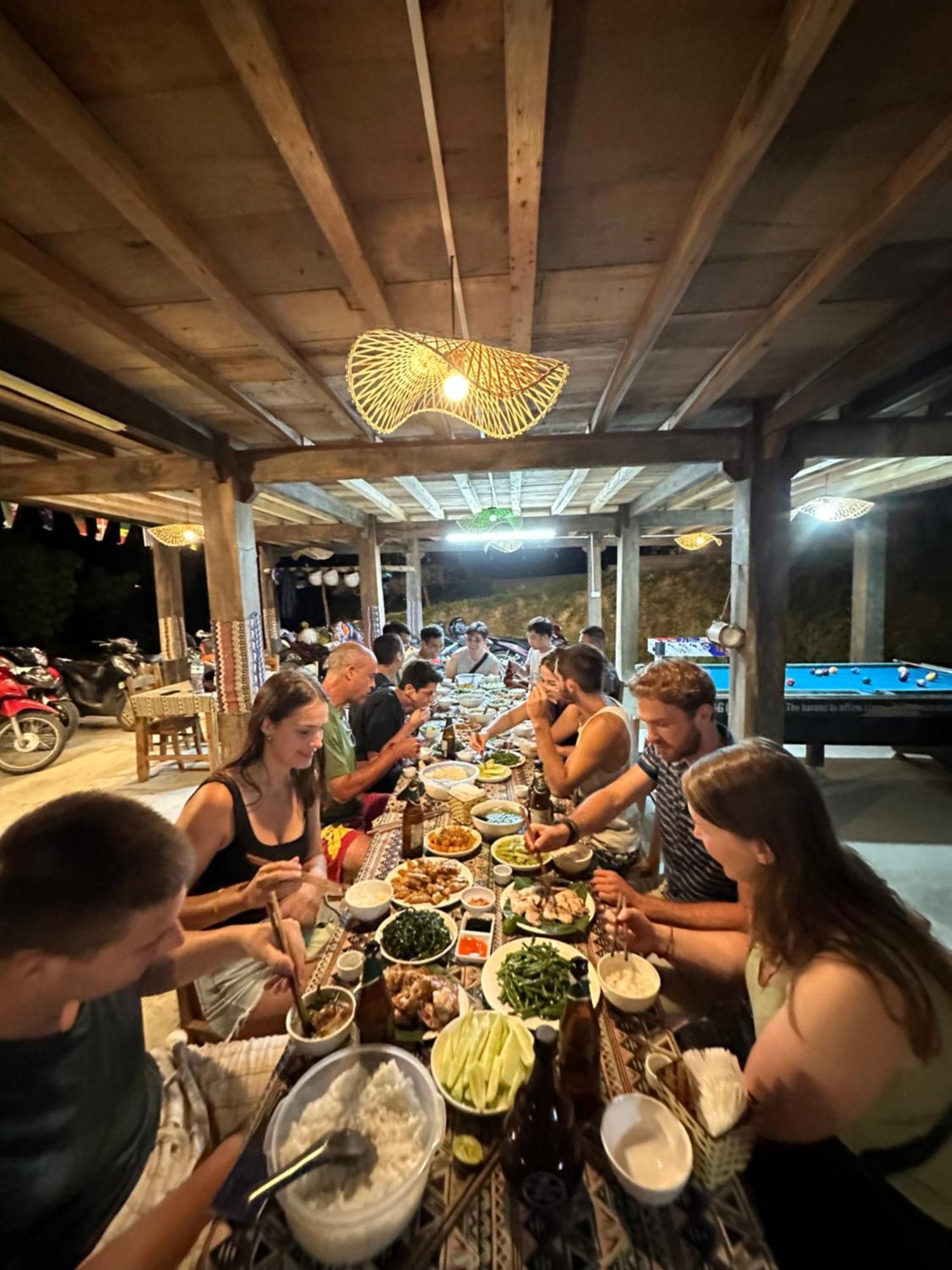 Làng Cac Du Gia Cozy Homestay & Tours מראה חיצוני תמונה