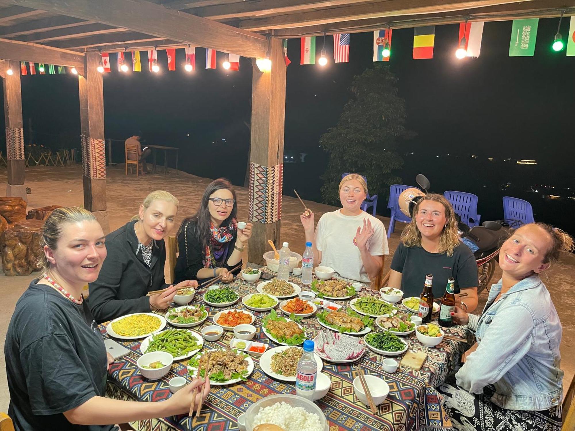Làng Cac Du Gia Cozy Homestay & Tours מראה חיצוני תמונה