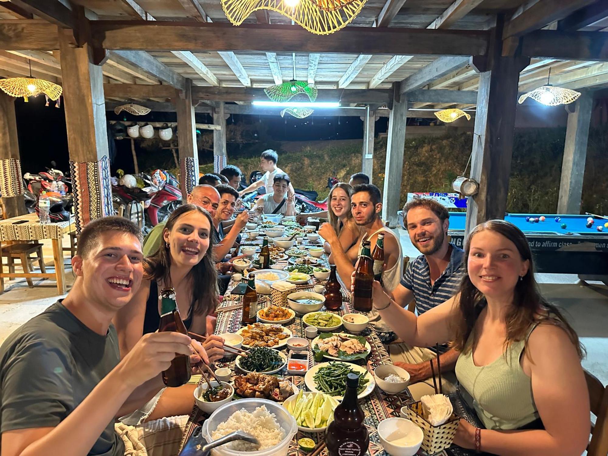 Làng Cac Du Gia Cozy Homestay & Tours מראה חיצוני תמונה